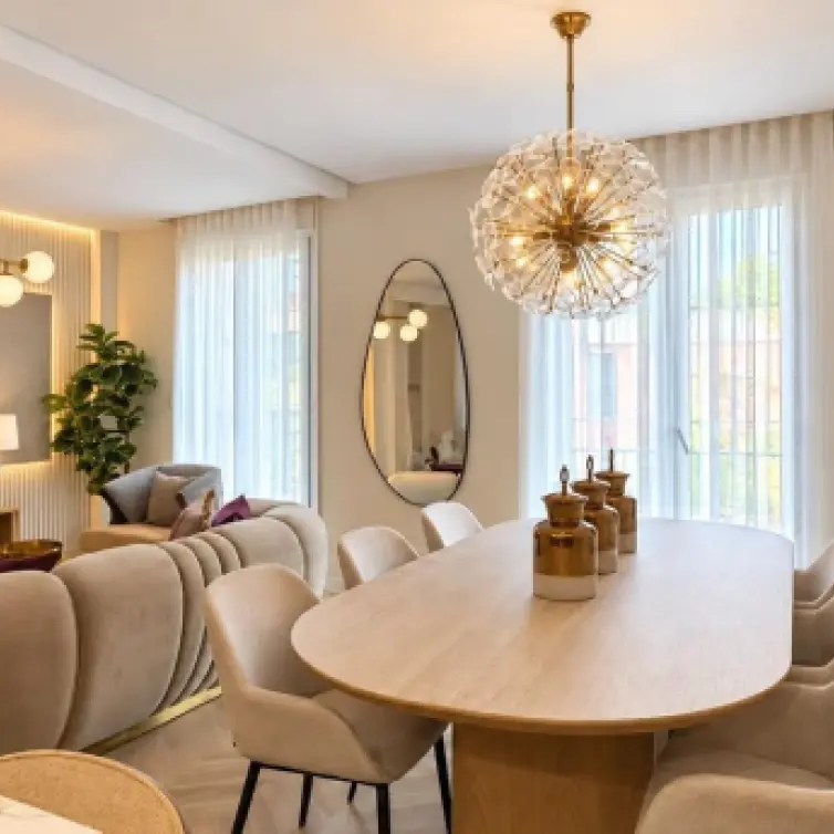 Venta de apartamento en planta media en La Trinidad