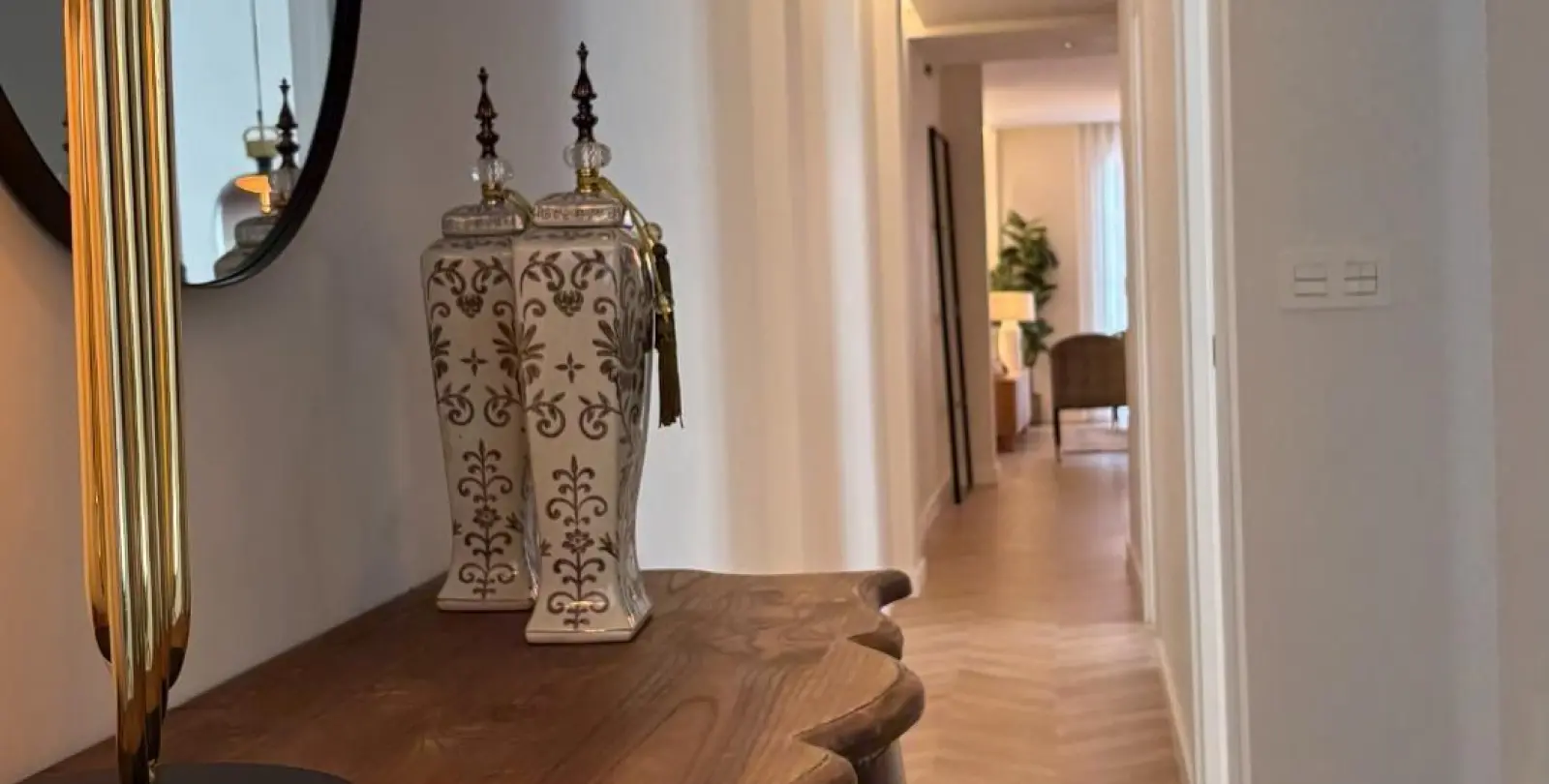 Venta de apartamento en planta media en La Trinidad 7