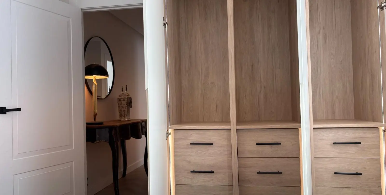 Venta de apartamento en planta media en La Trinidad 10