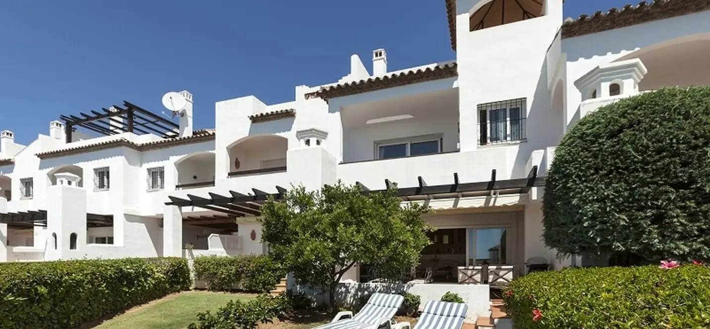 Sale of townhouse in Nueva Andalucía 0