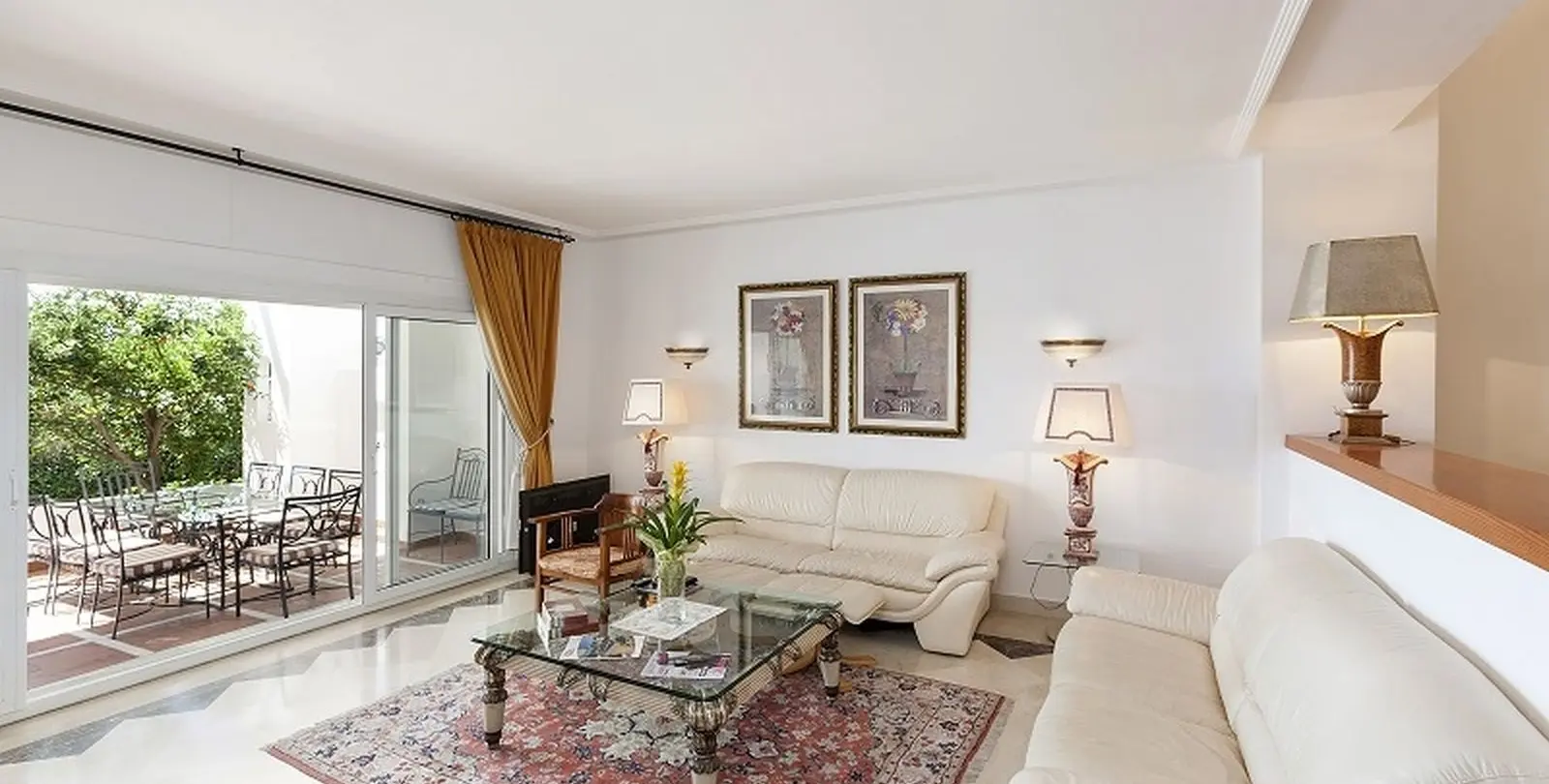 Sale of townhouse in Nueva Andalucía 2