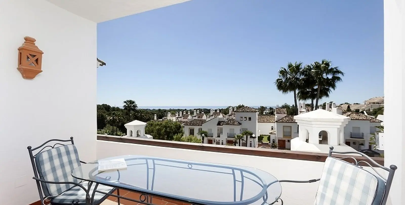 Sale of townhouse in Nueva Andalucía 3