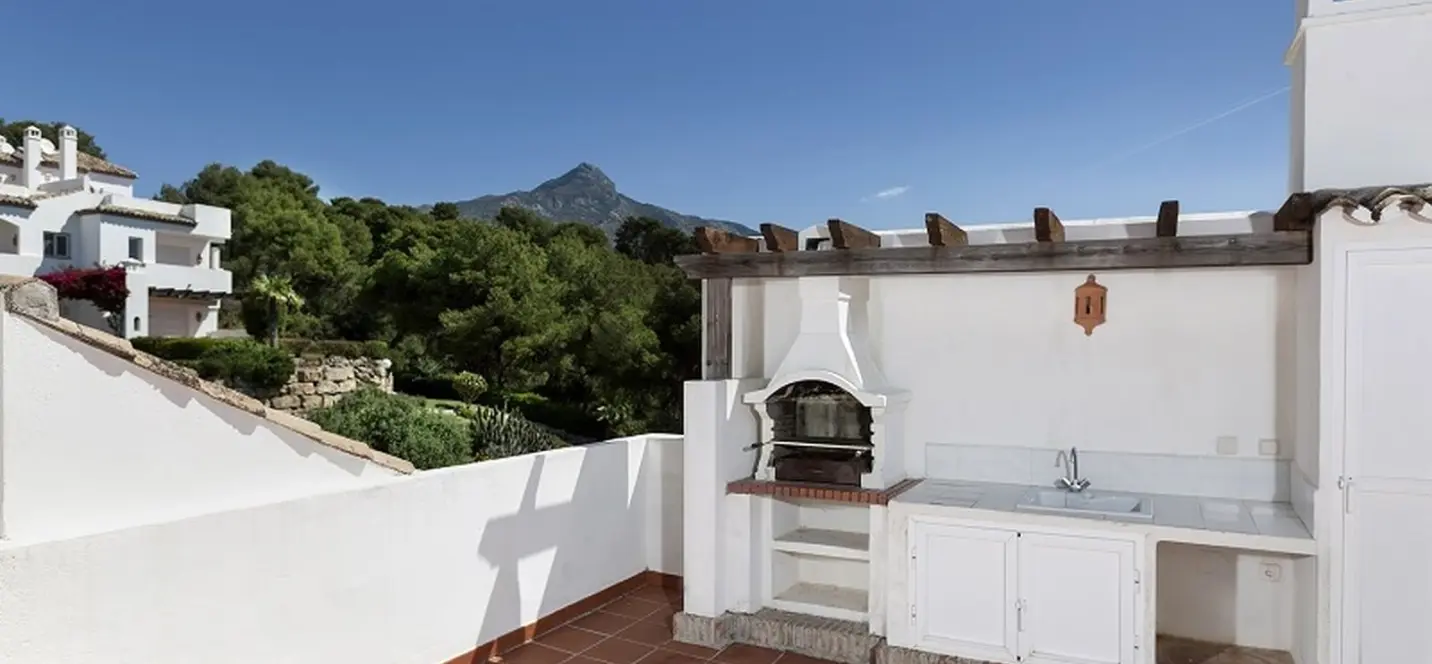 Sale of townhouse in Nueva Andalucía 4