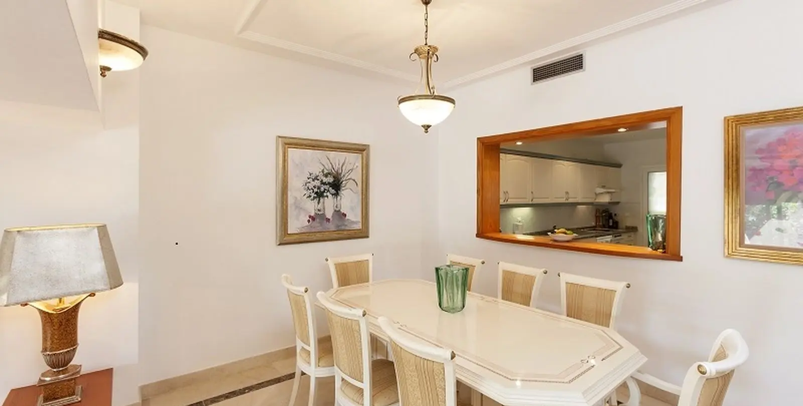Sale of townhouse in Nueva Andalucía 16