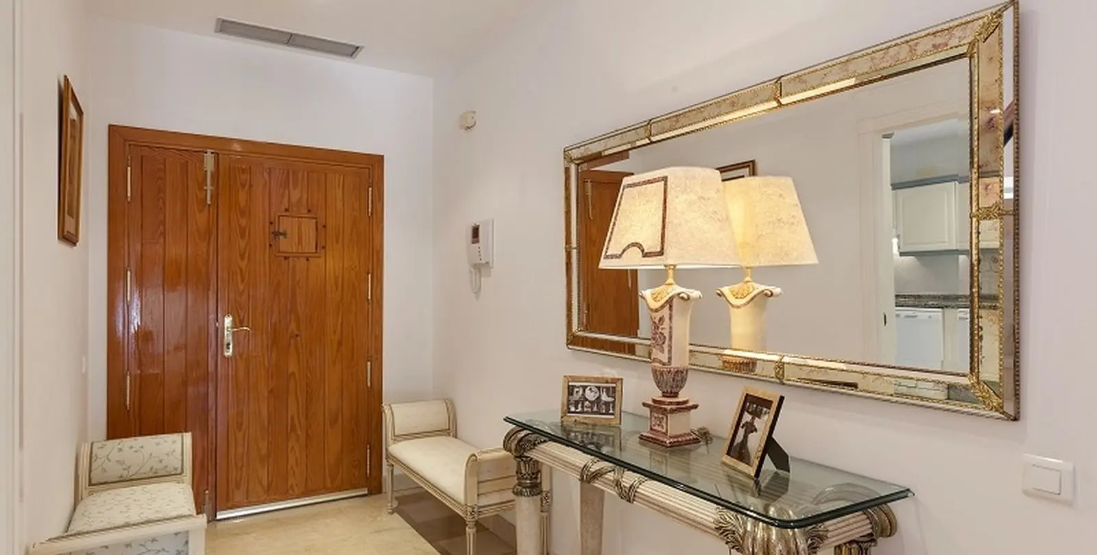 Sale of townhouse in Nueva Andalucía 17