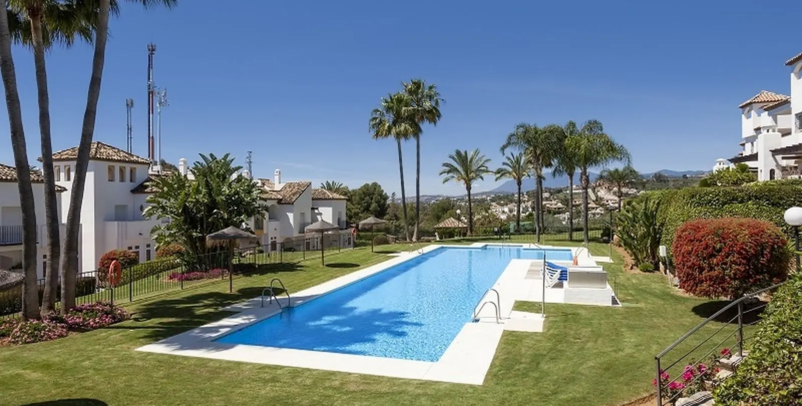 Sale of townhouse in Nueva Andalucía 21