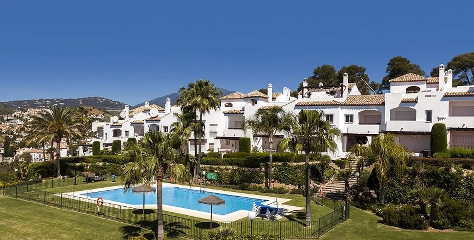 Sale of townhouse in Nueva Andalucía 22