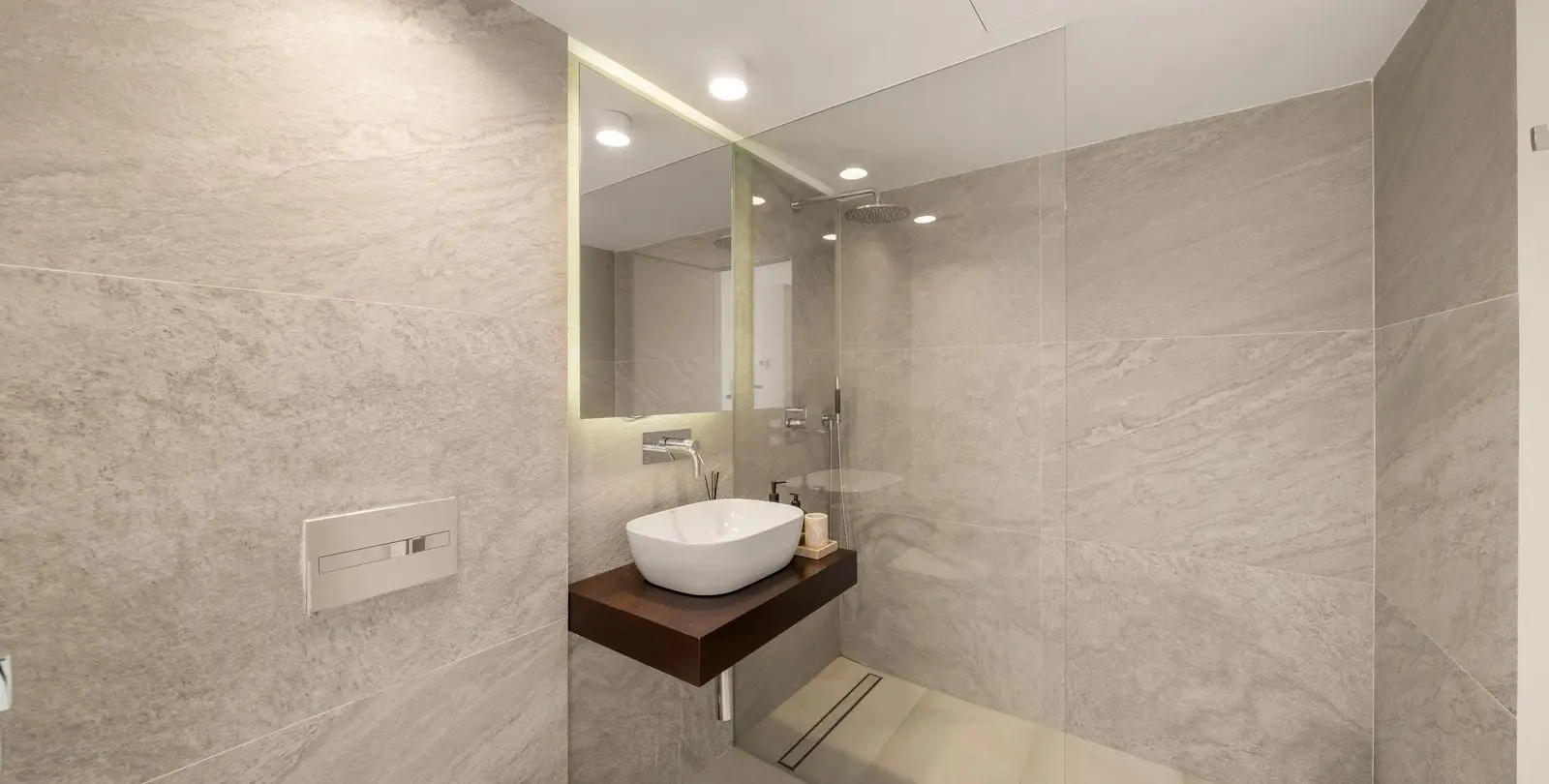 Sale of detached villa in Nueva Andalucía 32