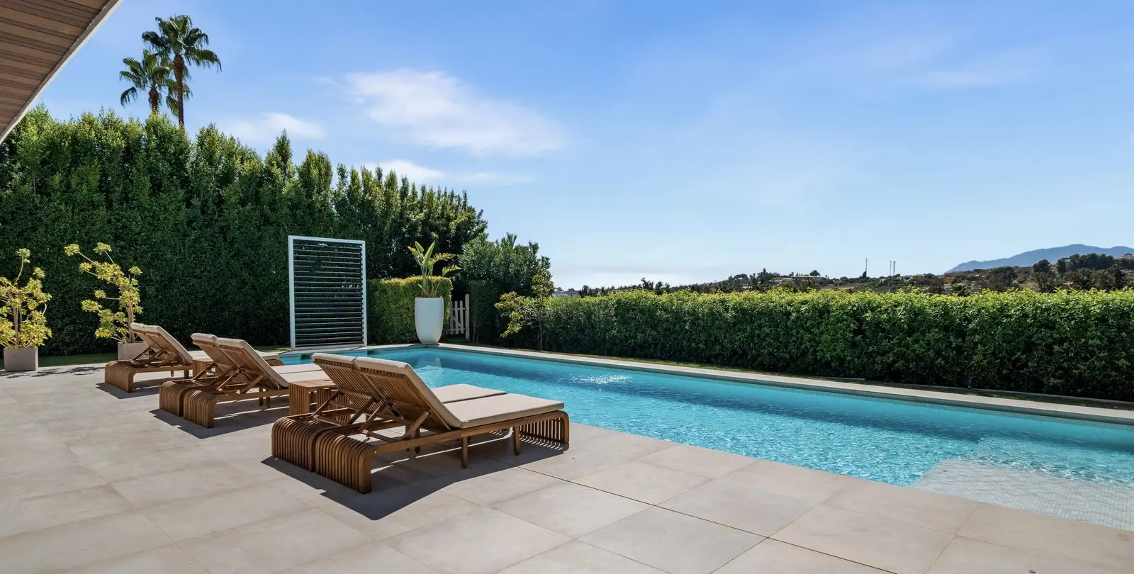 Sale of detached villa in Nueva Andalucía 55