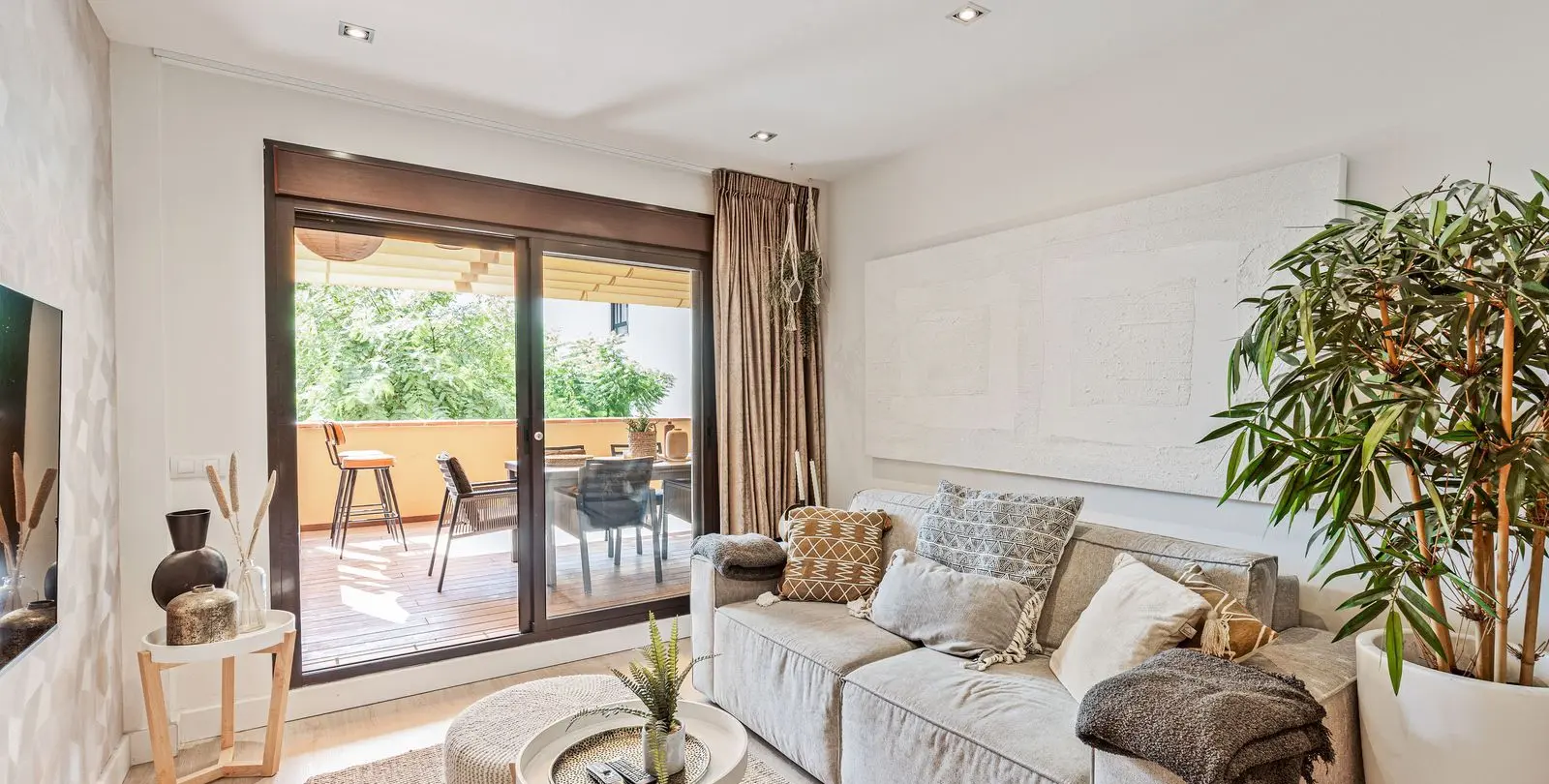 Продажа апартаментов на среднем этаже в La Cala de Mijas 2