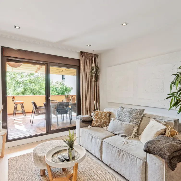 Продажа апартаментов на среднем этаже в La Cala de Mijas