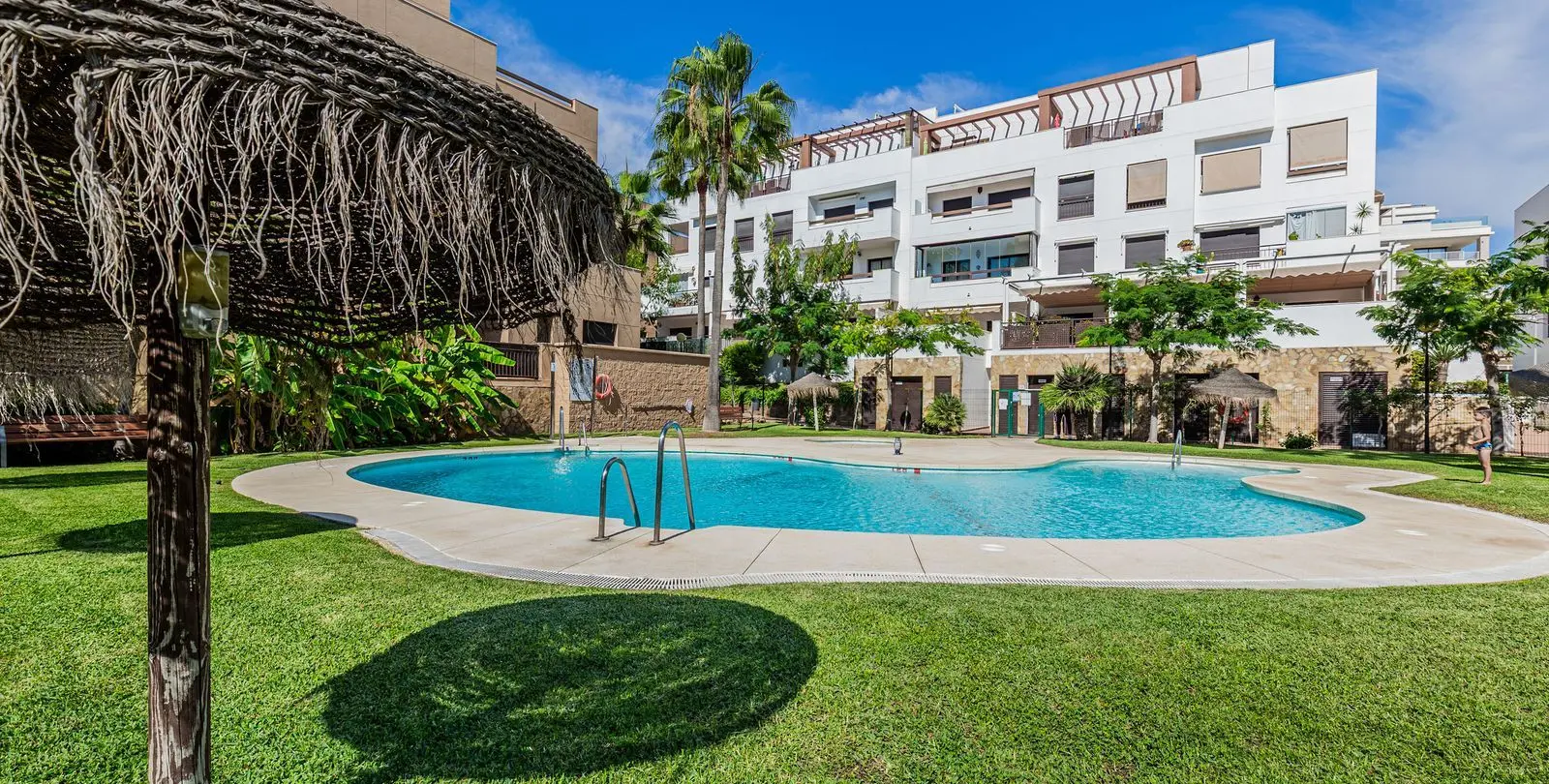 Продажа апартаментов на среднем этаже в La Cala de Mijas 25