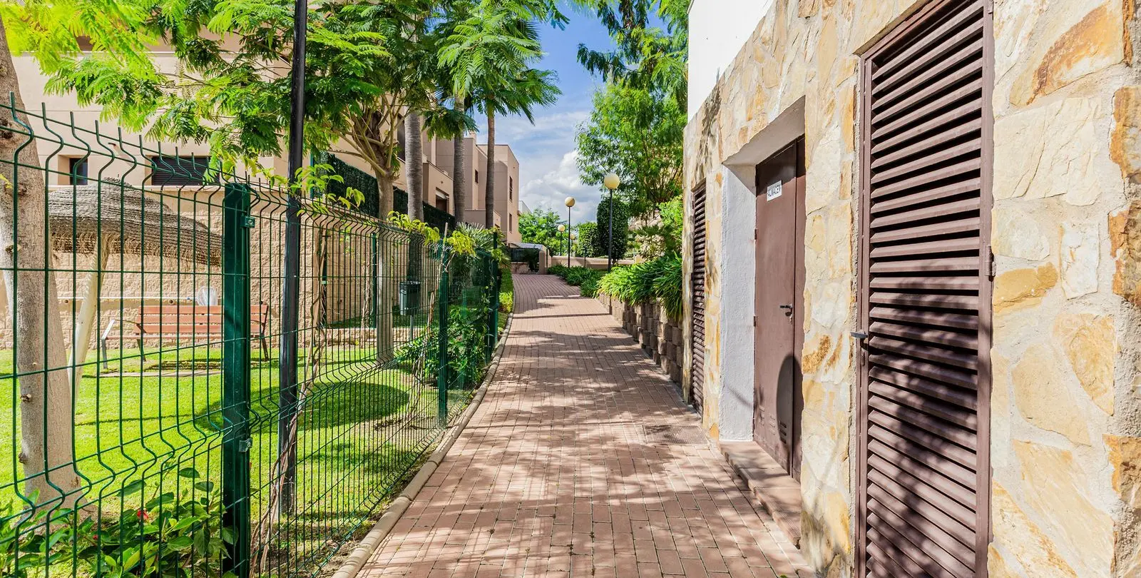 Продажа апартаментов на среднем этаже в La Cala de Mijas 27