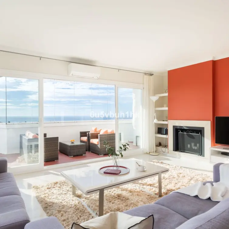 Venta de apartamento en planta media en Mijas Costa