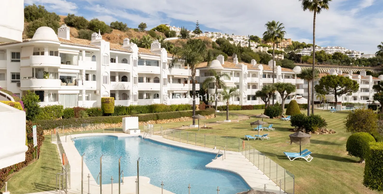 Venta de apartamento en planta media en Mijas Costa 40
