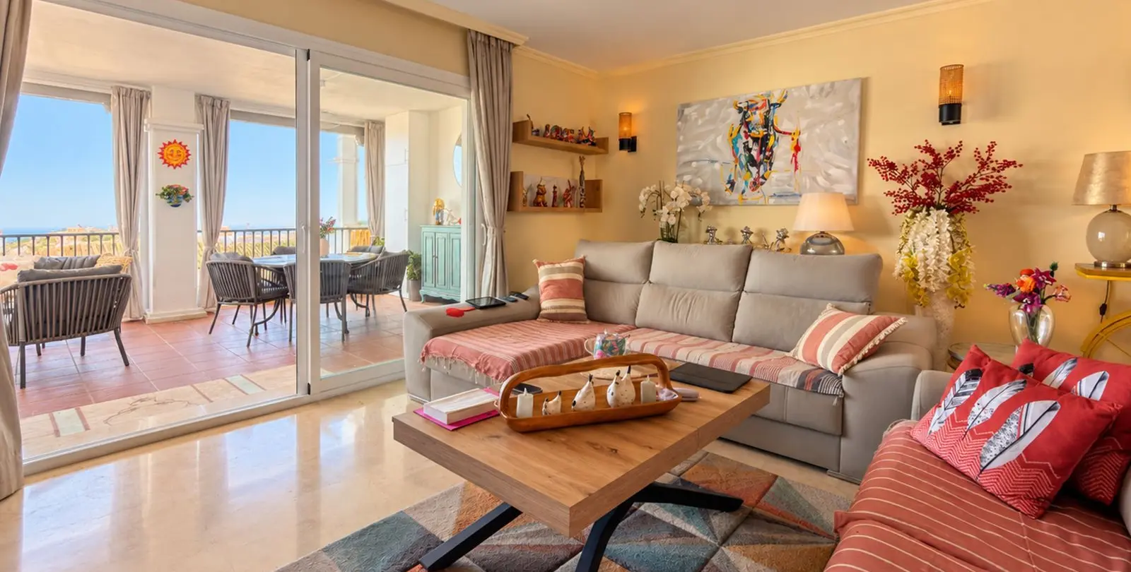 Venta de apartamento en planta media en Calahonda 8