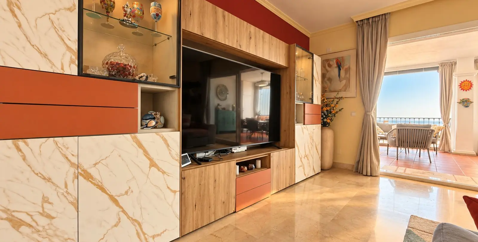 Venta de apartamento en planta media en Calahonda 14