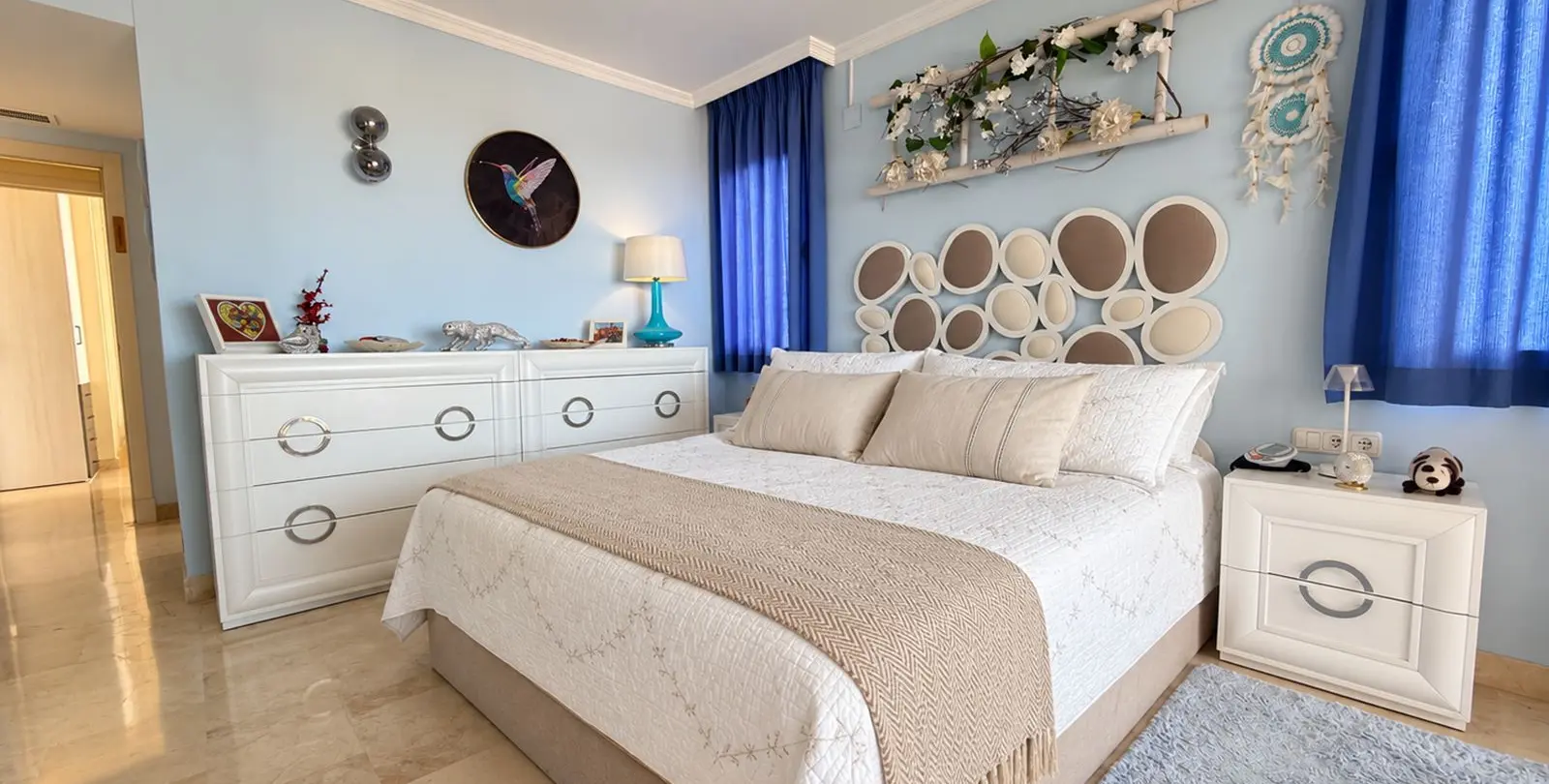 Venta de apartamento en planta media en Calahonda 24