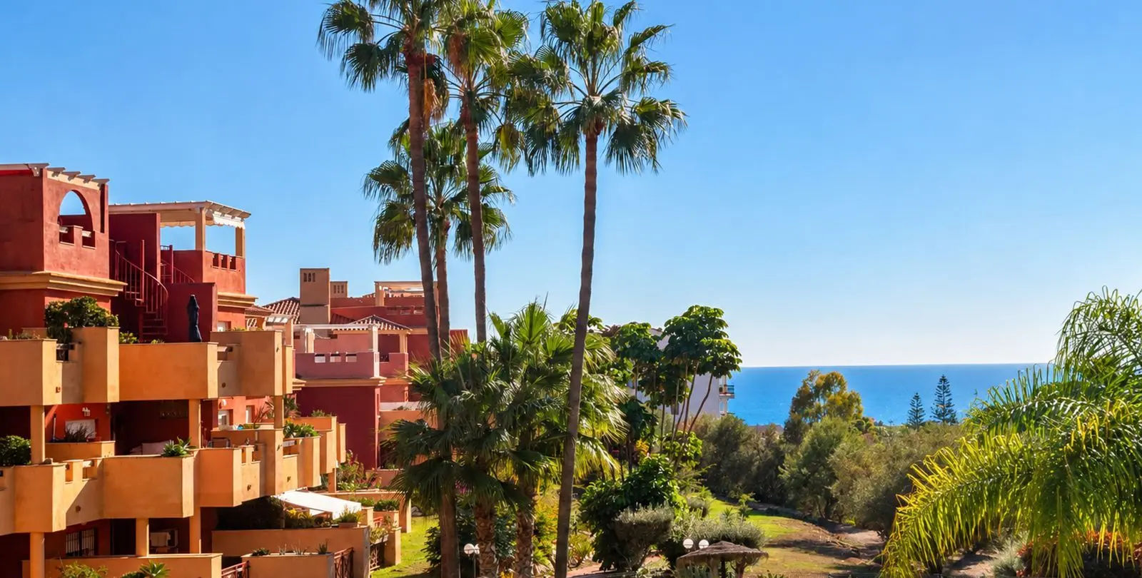 Продажа апартаментов на среднем этаже в Elviria 2