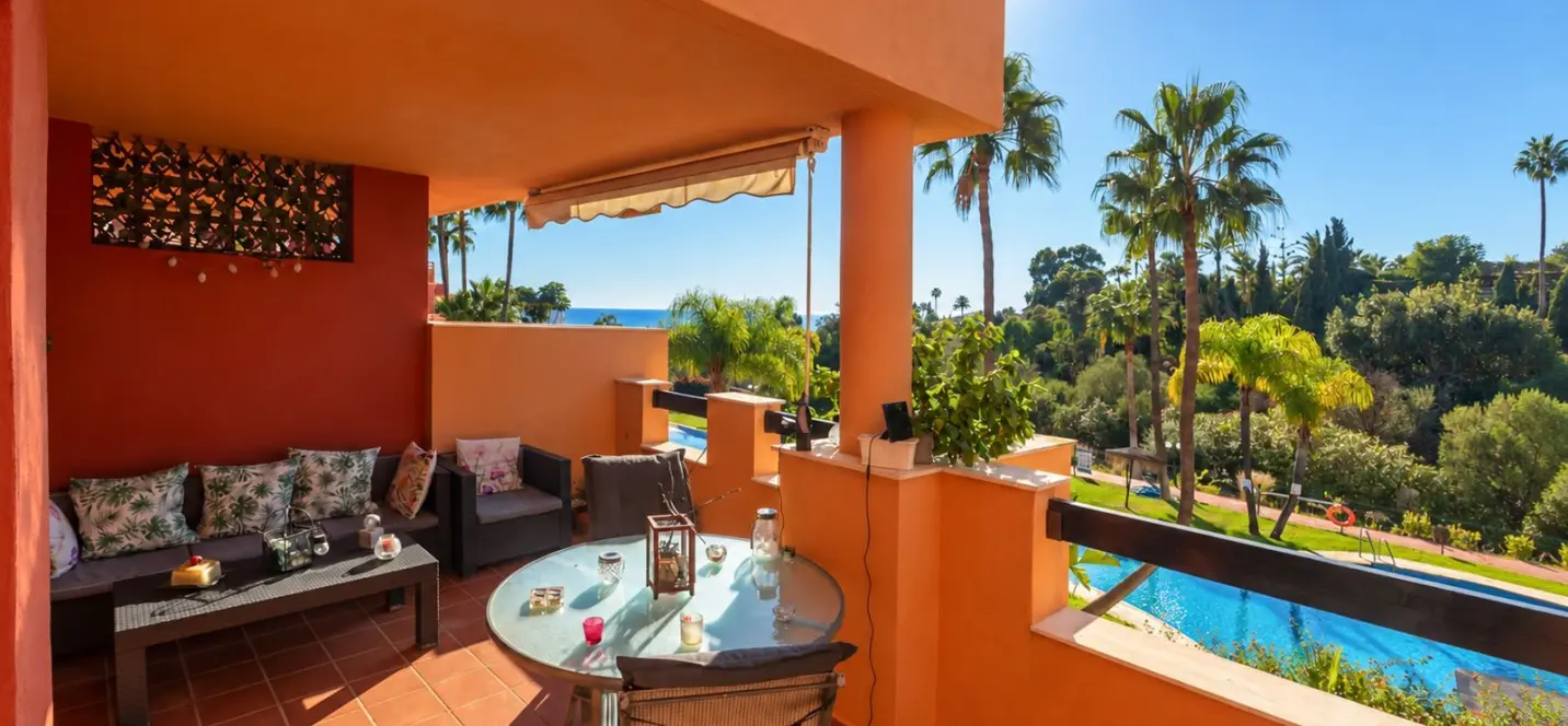Продажа апартаментов на среднем этаже в Elviria 2