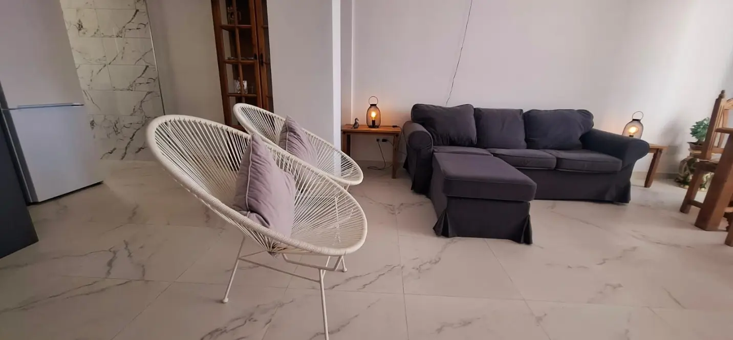 Sale of penthouse in Estepona 2