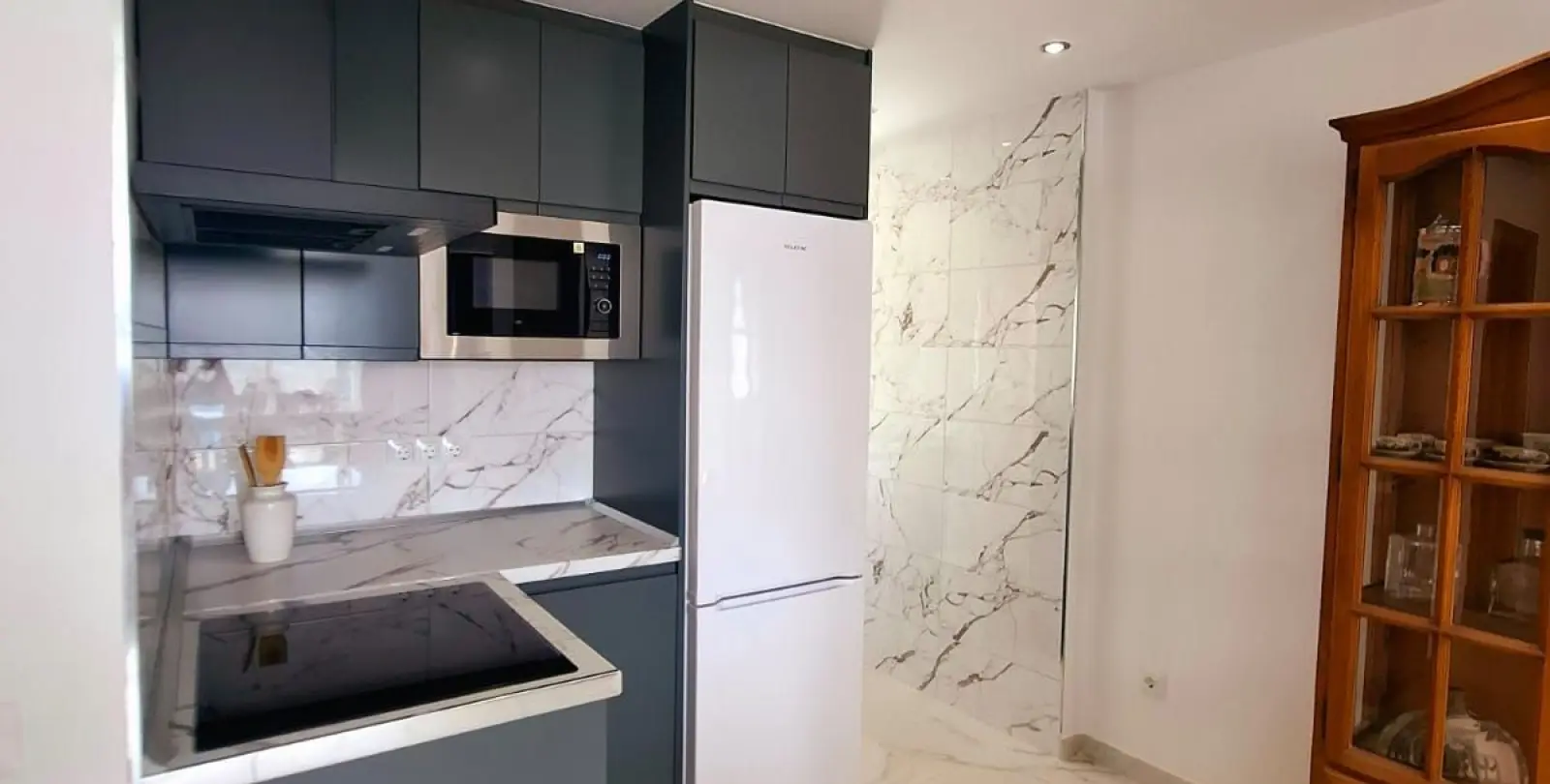 Sale of penthouse in Estepona 5