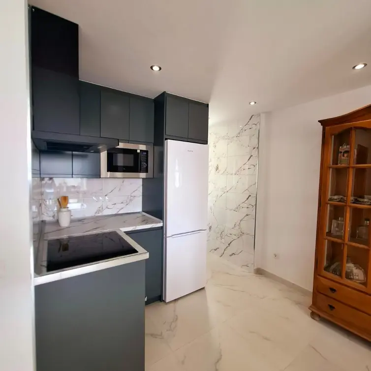 Sale of penthouse in Estepona
