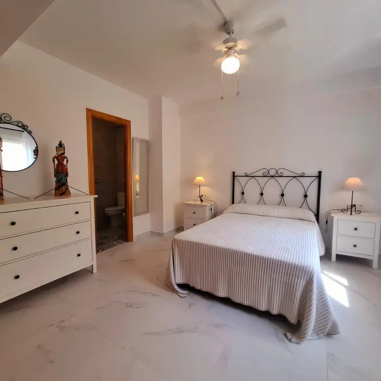 Sale of penthouse in Estepona