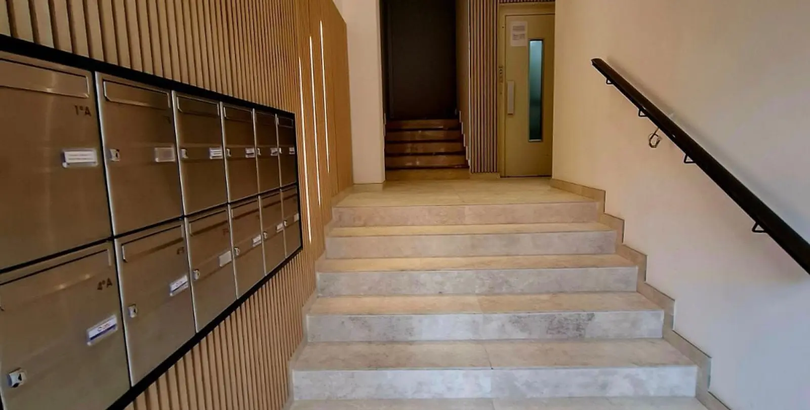 Sale of penthouse in Estepona 15
