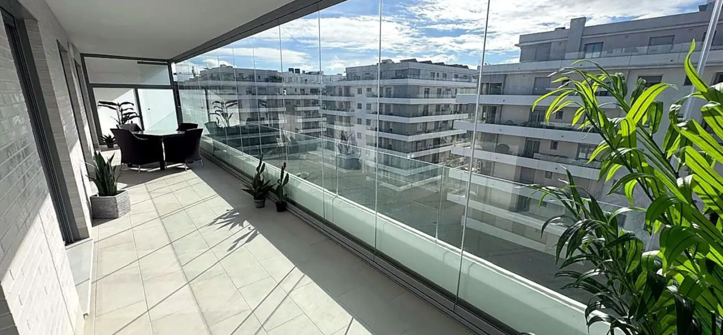 Продажа апартаментов на среднем этаже в Marbella 0