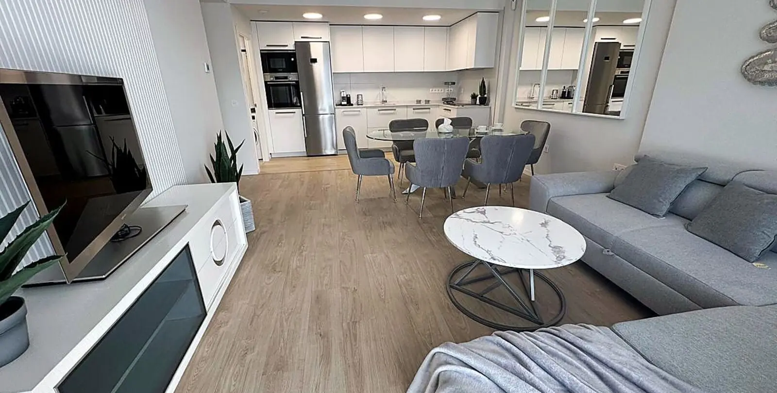 Продажа апартаментов на среднем этаже в Marbella 2
