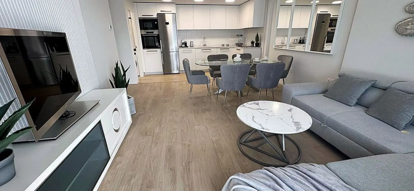 Продажа апартаментов на среднем этаже в Marbella 1