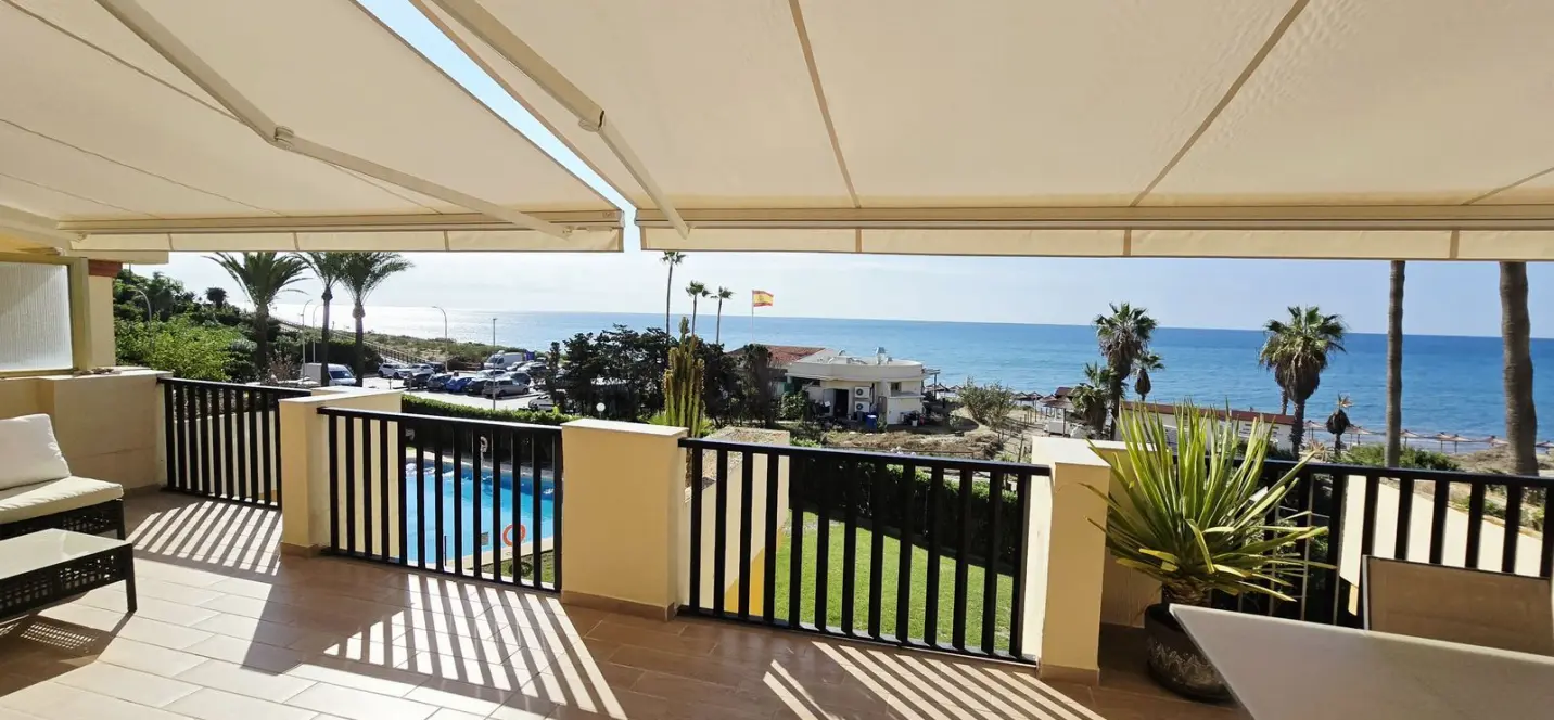 Продажа апартаментов на среднем этаже в Elviria 1