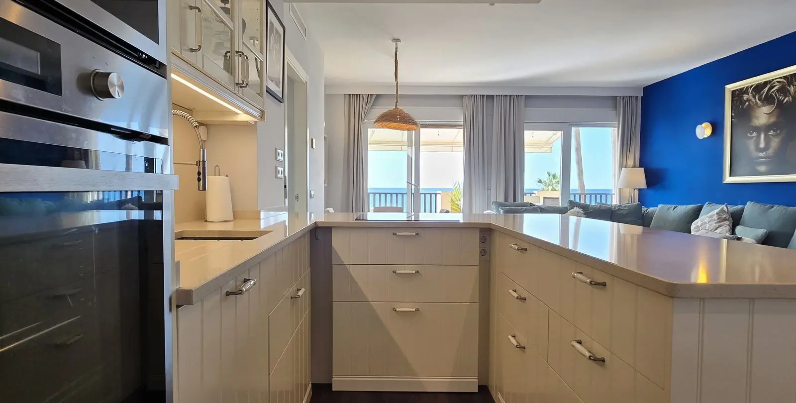 Продажа апартаментов на среднем этаже в Elviria 18