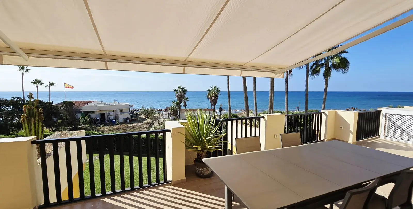 Продажа апартаментов на среднем этаже в Elviria 31