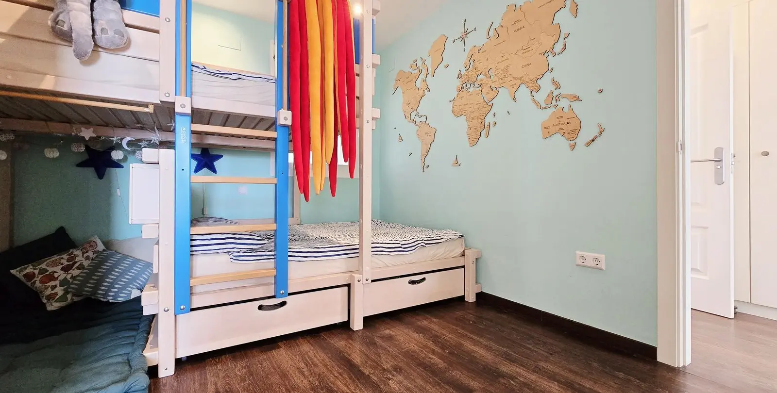 Продажа апартаментов на среднем этаже в Elviria 35