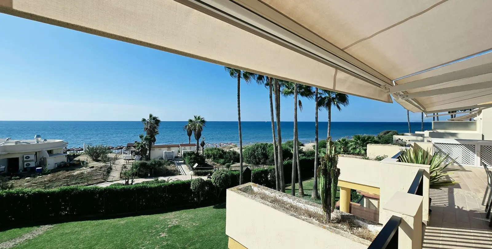 Продажа апартаментов на среднем этаже в Elviria 53