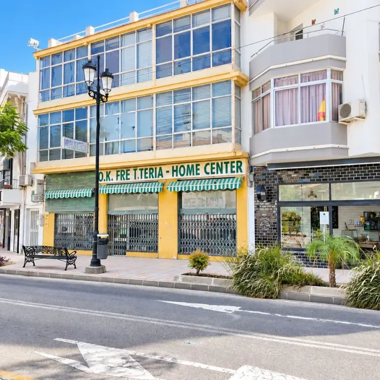 Venta de local comercial en Fuengirola