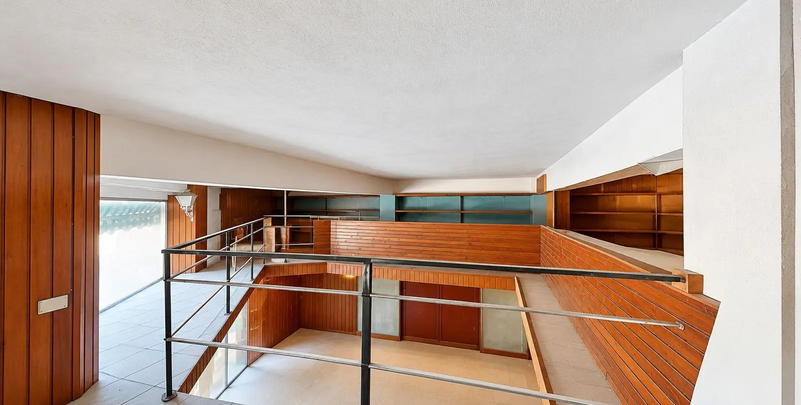 Venta de local comercial en Fuengirola 11