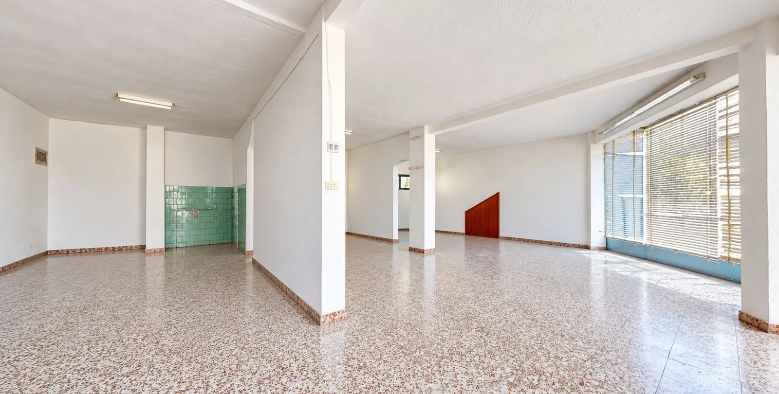 Venta de local comercial en Fuengirola 16