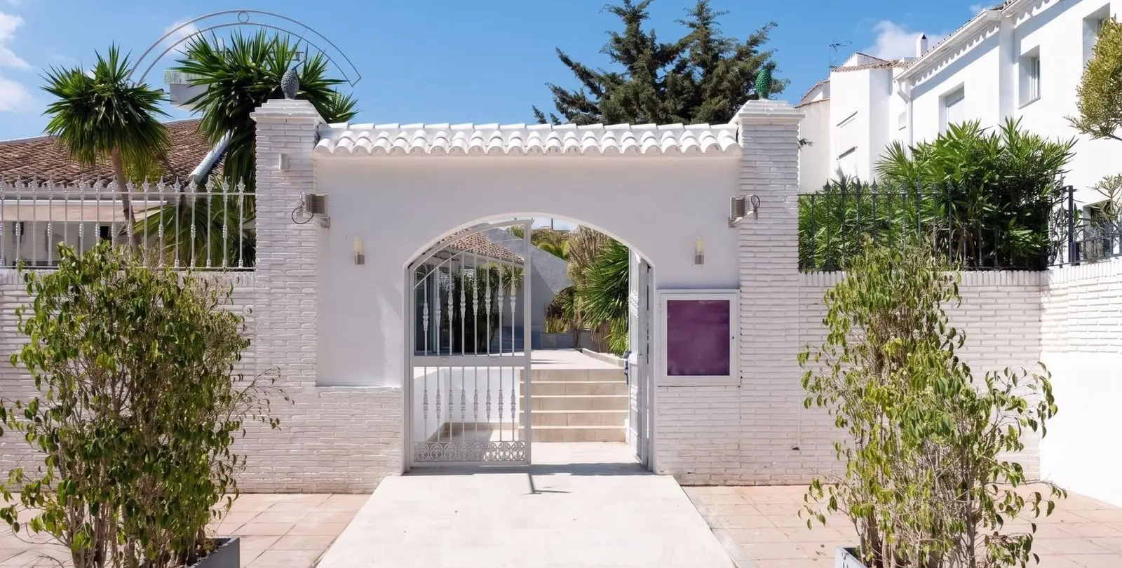 Продажа бизнеса в El Paraiso 4
