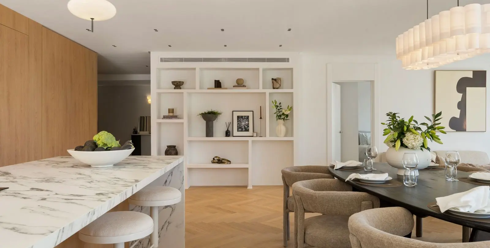 Venta de apartamento en planta media en Benahavís 5