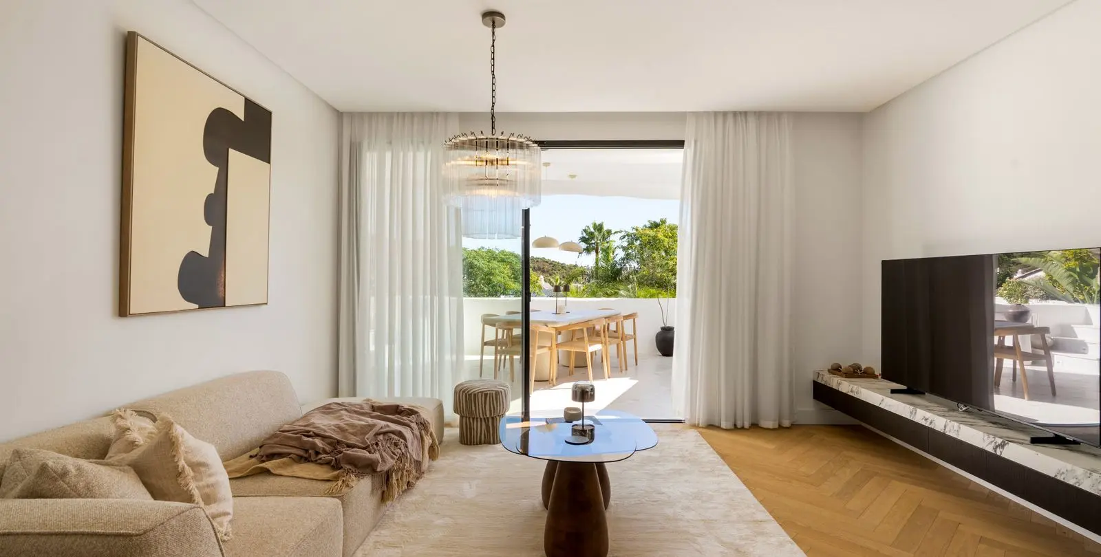 Venta de apartamento en planta media en Benahavís 7