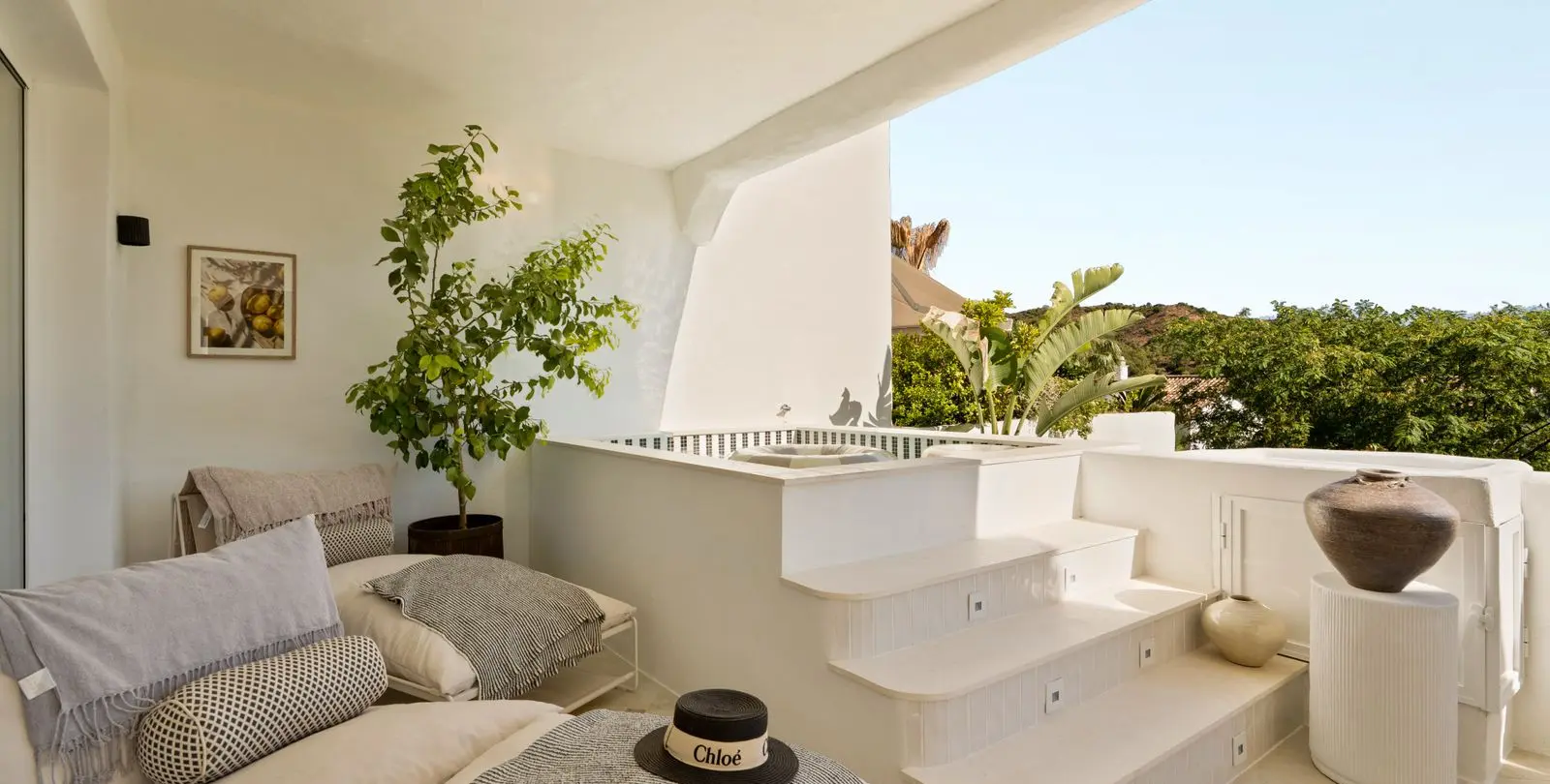 Venta de apartamento en planta media en Benahavís 11
