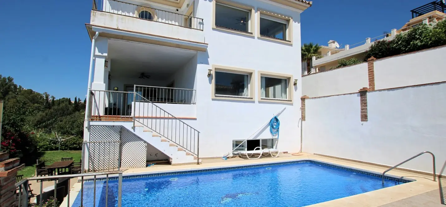 Venta de villa independiente en La Cala de Mijas 0