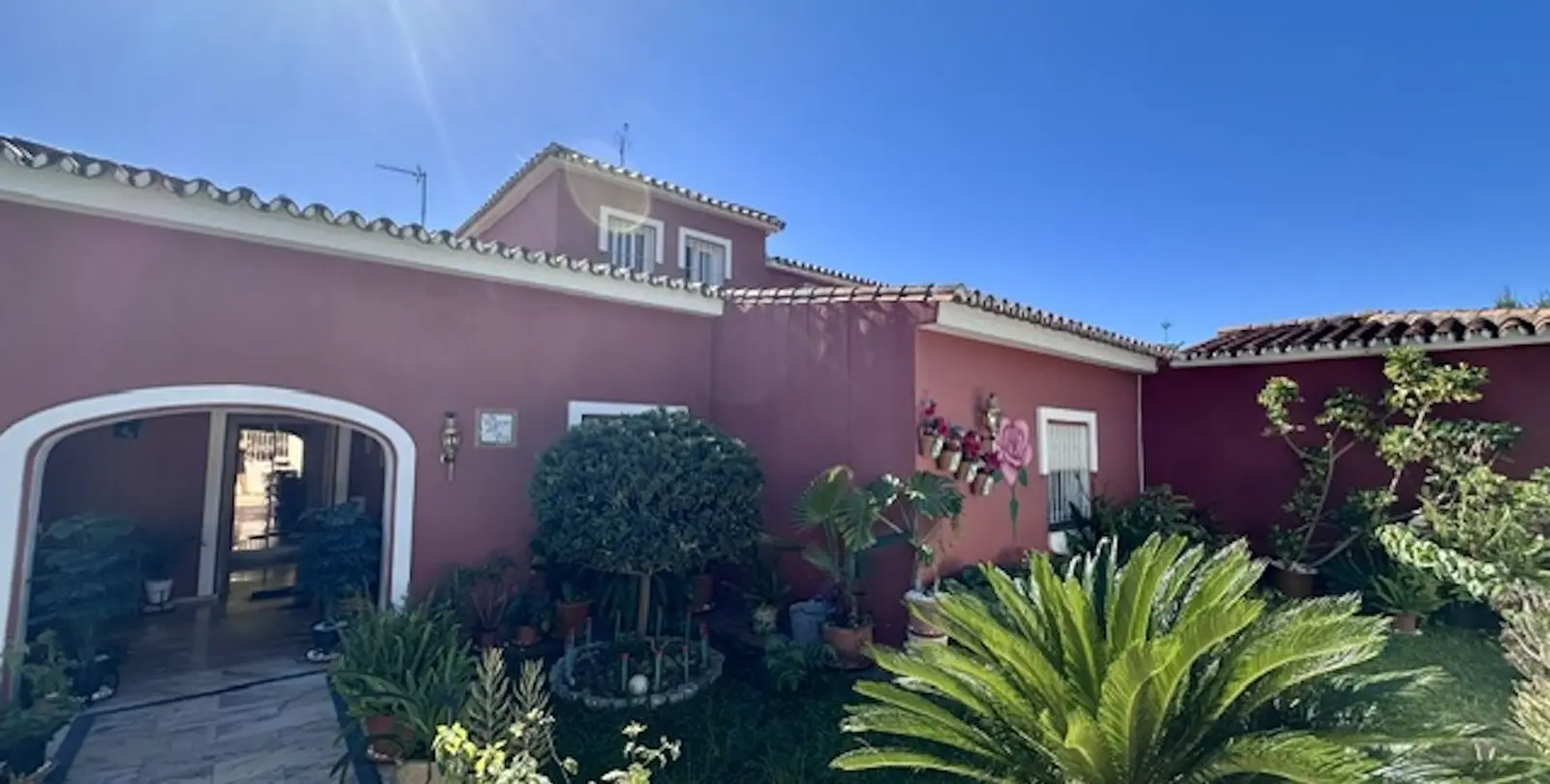 Venta de villa independiente en Marbella 2