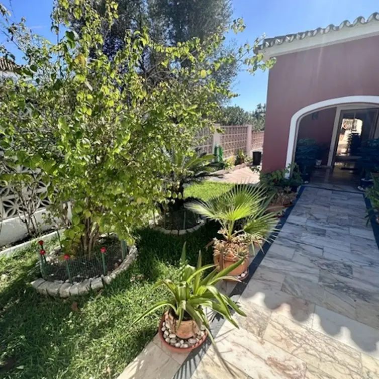 Venta de villa independiente en Marbella