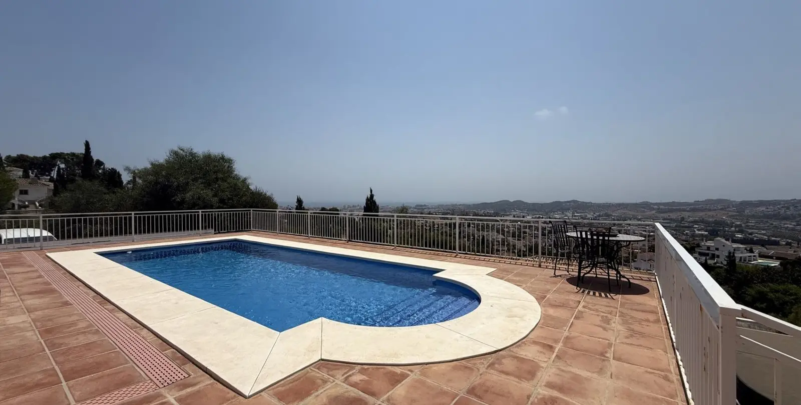 Venta de villa independiente en Sierrezuela 3
