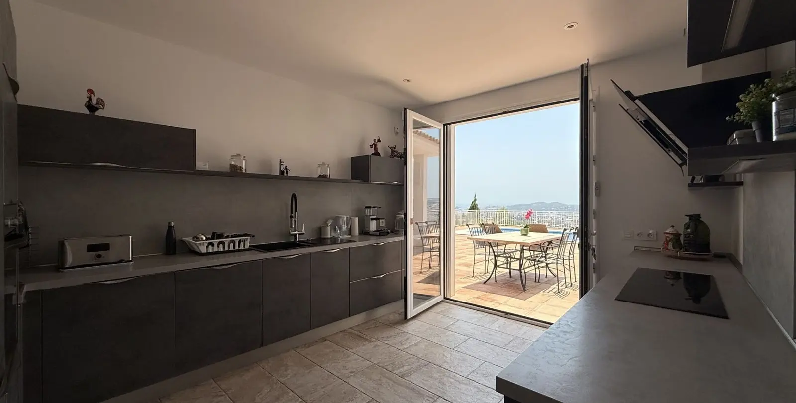 Venta de villa independiente en Sierrezuela 11