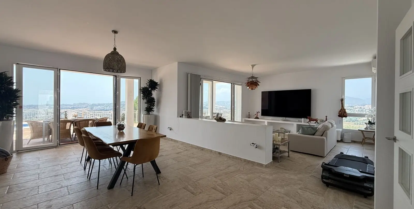 Venta de villa independiente en Sierrezuela 13